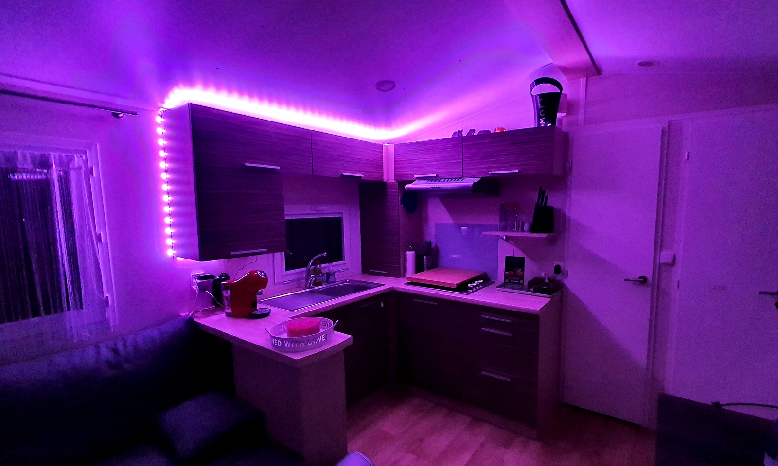 intérieur desmavane led rose